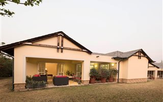 3 Bedroom House in Waterfall Hills Mature Lifestyle Estate