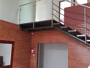 55 m² Office Space in Brackenhurst