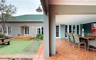 4 Bedroom House in Langerug
