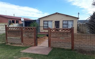3 Bedroom House in Kwa Nobuhle