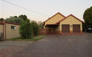 3 Bedroom House in Eldoraigne