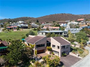 3 Bedroom House in Rexford