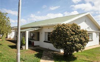 3 Bedroom House in Uniondale