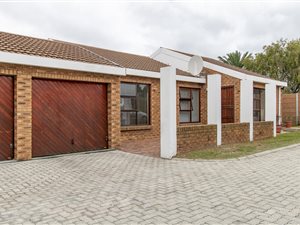 3 Bed Townhouse in Stellenberg