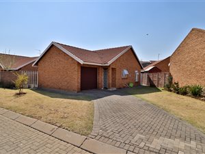 2 Bed House in Bonaero Park