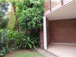 3 Bedroom Townhouse in Waterkloof Heights
