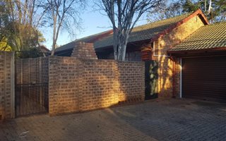 2 Bedroom Townhouse in Clubview