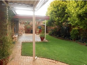3 Bed Simplex in Eldoraigne