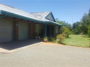 4 Bed House in Delportshoop