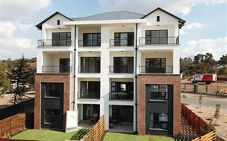 1 Bedroom Apartment in Linbro Park
