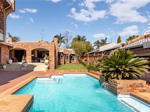 4 Bed House in Dowerglen
