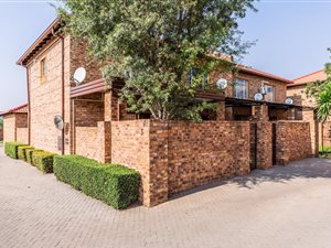 2 Bed House in Six Fountains Estate