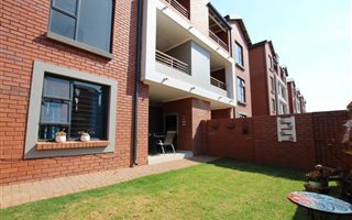 2 Bedroom Apartment in Pierre van Ryneveld