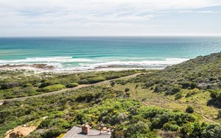 496 m² Land available in Scarborough
