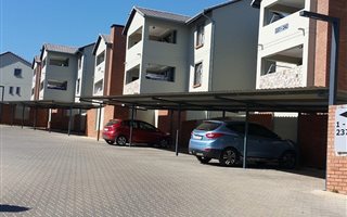 2 Bedroom Apartment in Kyalami Hills
