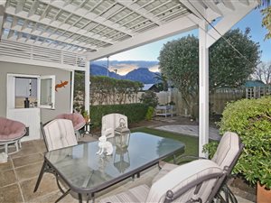 2 Bed House in Harfield Village