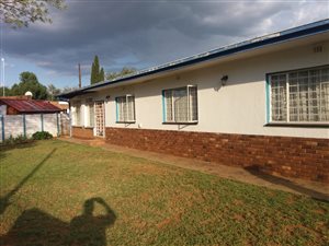 3 Bed House in Declerqville