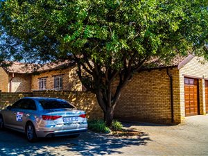 3 Bed Simplex in Ruimsig
