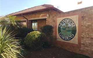 2 Bedroom Townhouse in Mondeor