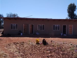 3.7 ha Farm in Homestead Apple Orchards