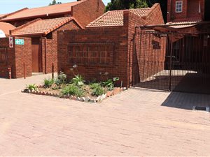 2 Bed Townhouse in Boksburg South