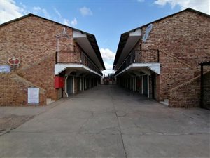 3 Bed Townhouse in Lephalale (Ellisras)