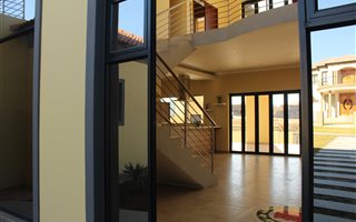5 Bedroom House in Blue Valley Golf Estate