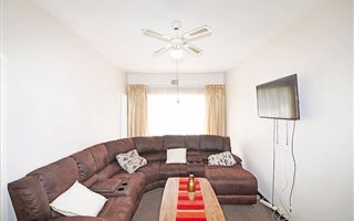 2 Bedroom Flat in Witpoortjie