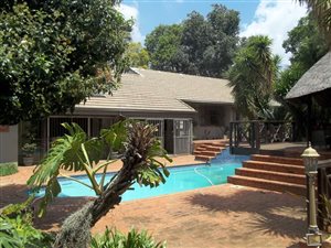 5 Bed House in Val de Grace