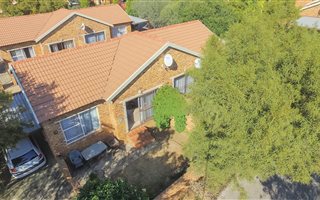 1 Bedroom Townhouse in Honeydew Ridge