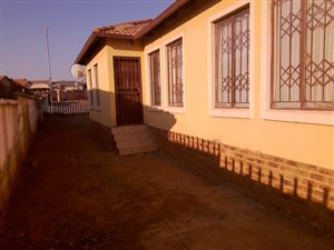 3 Bed House in Birch Acres