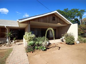 5 Bed House in Oudtshoorn