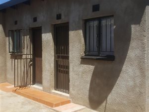 2 Bedroom House in Moletsane