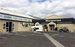 400 m² Industrial space in Lansdowne