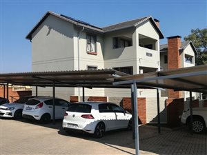 2 Bed Townhouse in Kyalami Hills