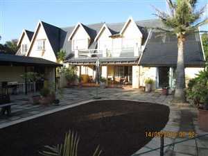 5 Bedroom House in Kensington B