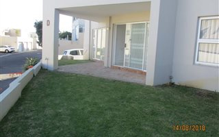 2 Bedroom Apartment in Van Riebeeckstrand