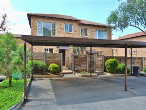 2 Bed Townhouse in Bromhof