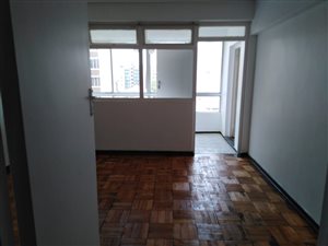 1.5 Bed House in Durban CBD