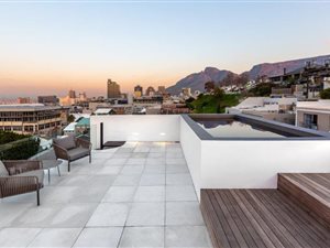 2 Bed Townhouse in De Waterkant