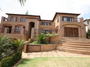 4 Bed House in Woodhill