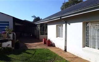 3 Bedroom House in Koster