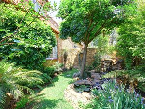 3 Bed Townhouse in Bromhof