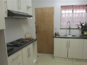 3 Bed House in Protea North
