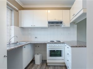 2 Bed Apartment in Paarl