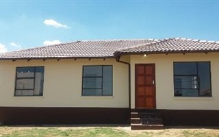 2 Bedroom House in Farmall