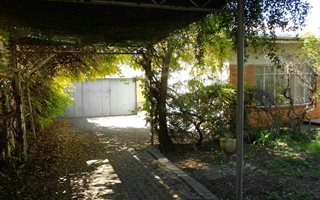 4 Bedroom House in Park West