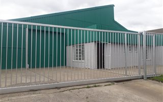 1100 m² Commercial space in Brackenfell Industrial