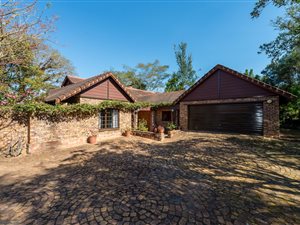 4 Bed House in White River Country Estate