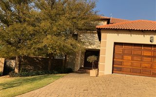 4 Bedroom House in Featherbrooke Estate